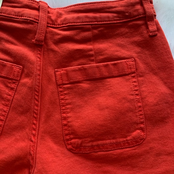 High Rise Midi Shorts Red - Picture 6 of 10